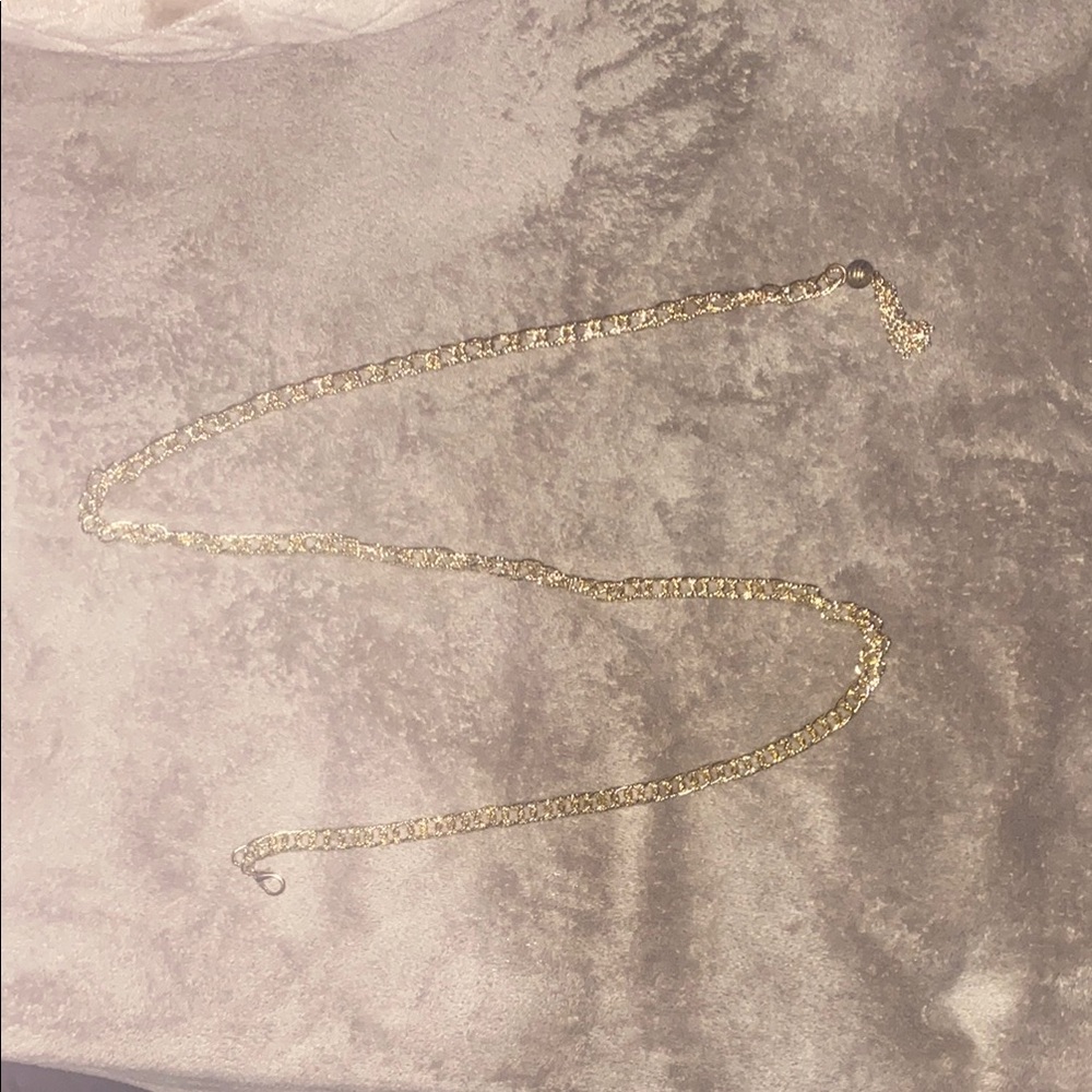 Elegant Gold Chain Necklace